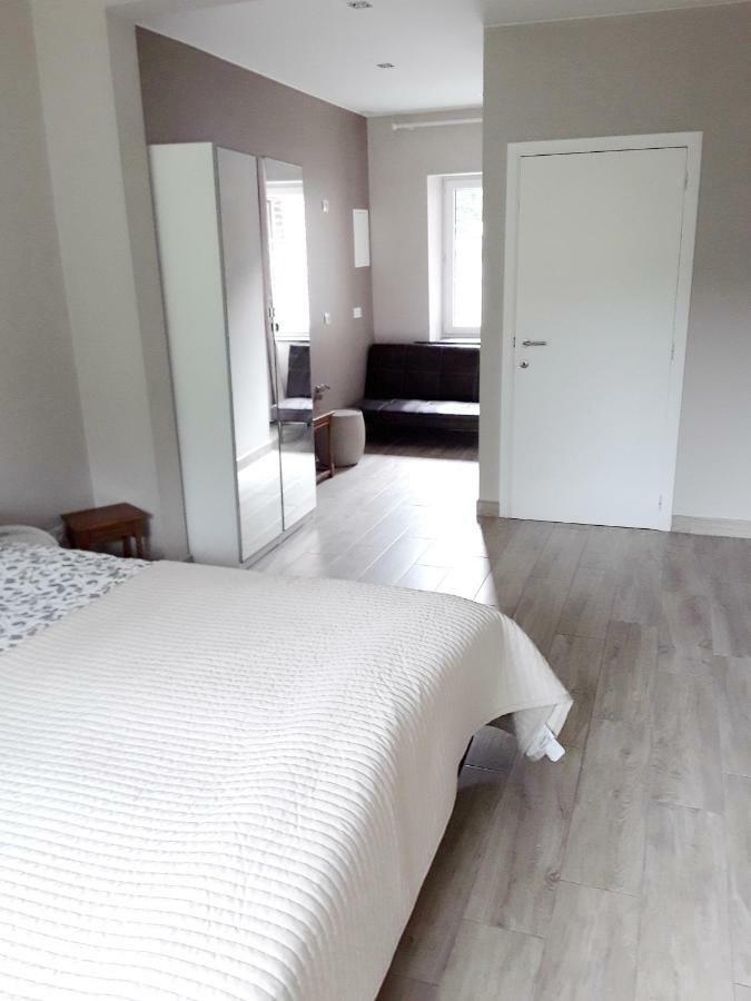 Bed and Breakfast Le Jardin du bord de Meuse à Namur Extérieur photo
