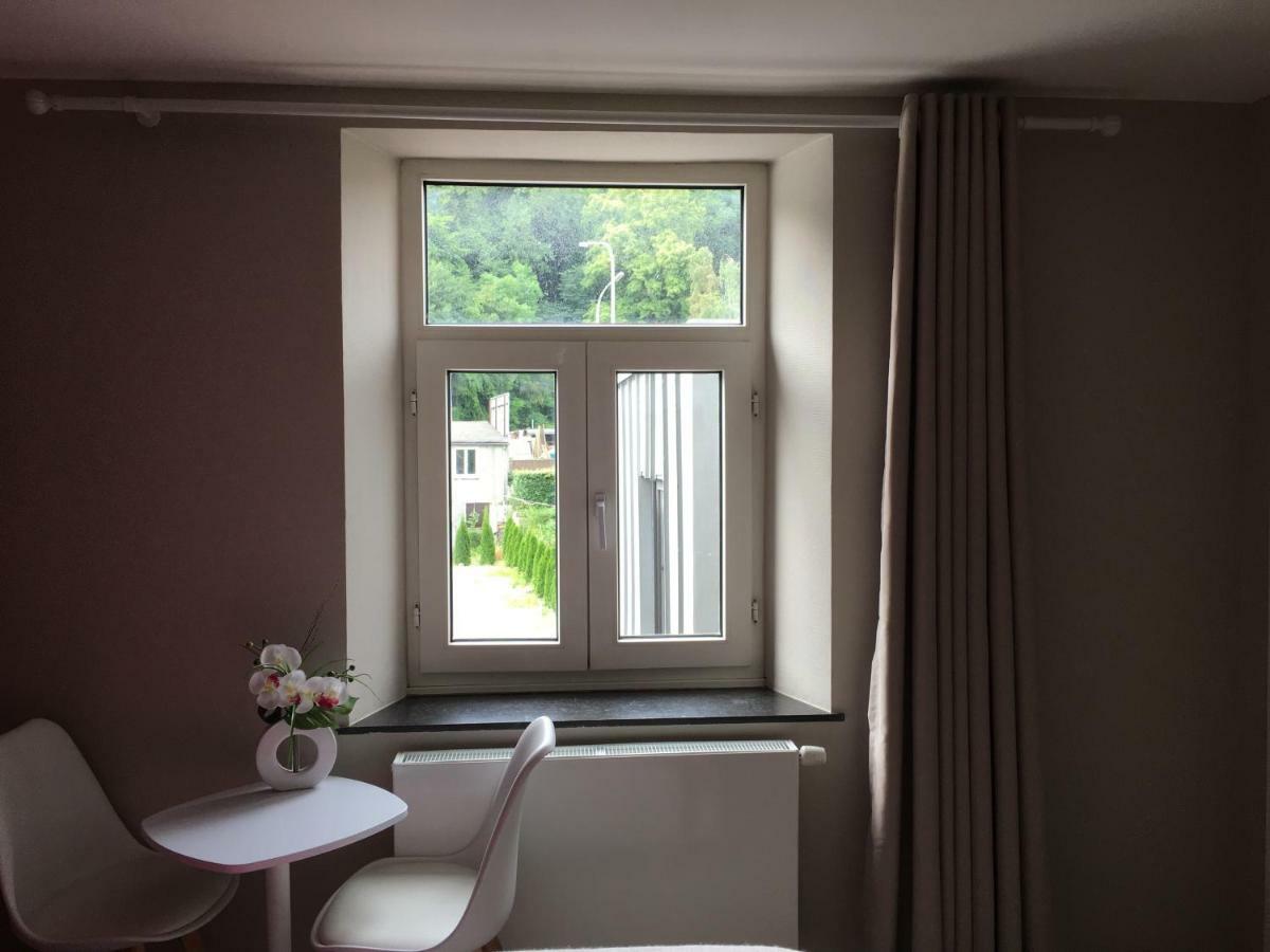 Bed and Breakfast Le Jardin du bord de Meuse à Namur Extérieur photo